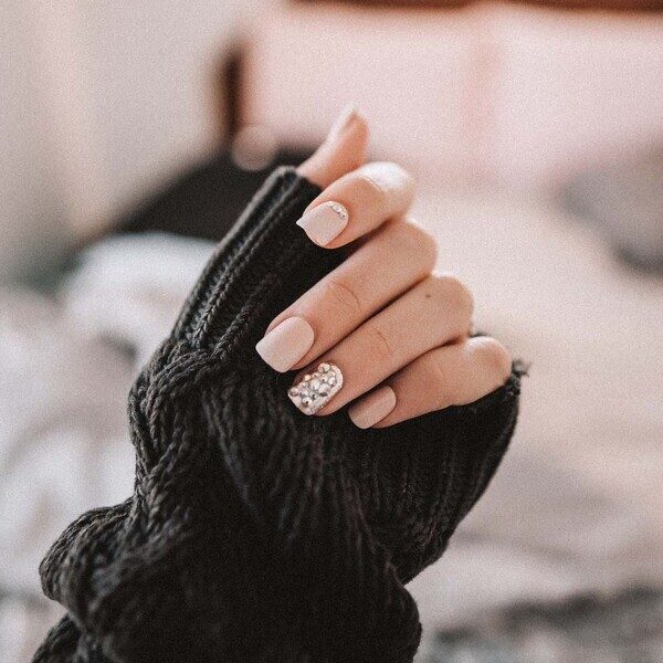 manicura-san-vicente-del-raspeig-manga-negra